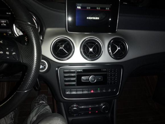 [芜湖·皖B] 二手奔驰奔驰GLA2015款 GLA 220 4MATIC 时尚型