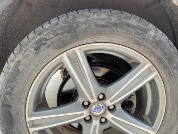 [义乌·沪C] 二手沃尔沃沃尔沃XC90 2007款 2.5T AWD