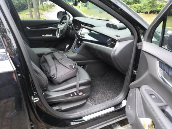 [无锡·苏B] 二手凯迪拉克凯迪拉克XT62020款 28T 六座四驱豪华型