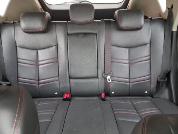 [深圳·粤M] 二手东风风神东风风神AX72016款 2.0L 自动智逸型