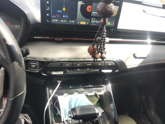 [青岛·鲁U] 二手宝骏宝骏RS-32020款 1.5L CVT  24小时在线豪华型