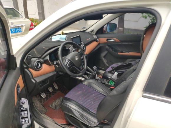 [西安·晋M] 二手北汽绅宝绅宝X352016款 1.5L 手动豪华版