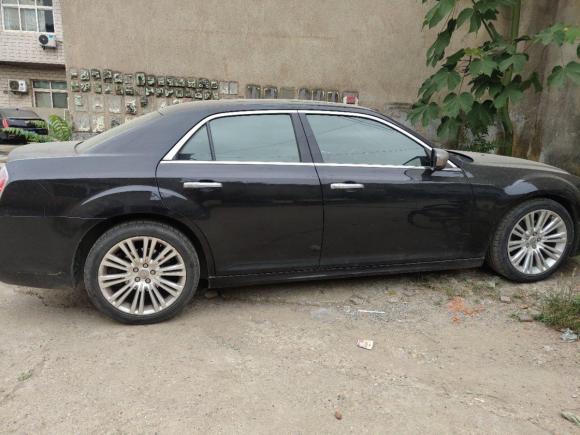 [武汉·鄂A] 二手克莱斯勒克莱斯勒300C2014款 3.0L 卓越版