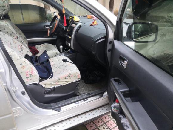 [武汉·鄂A] 二手东风风度东风风度MX62015款 2.0L CVT四驱卓越版