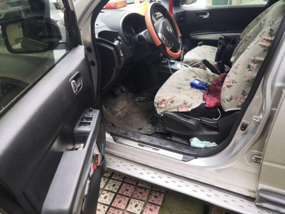 [武汉·鄂A] 二手东风风度东风风度MX62015款 2.0L CVT四驱卓越版