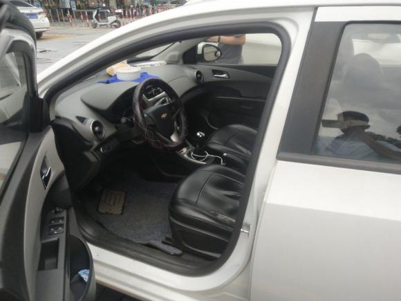 [佛山·粤Y] 二手雪佛兰爱唯欧2014款 两厢 1.4SE MT 乐悠版