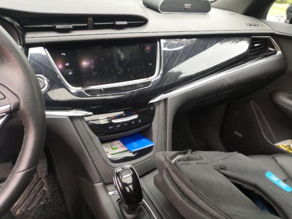 [无锡·苏B] 二手凯迪拉克凯迪拉克XT62020款 28T 六座四驱豪华型