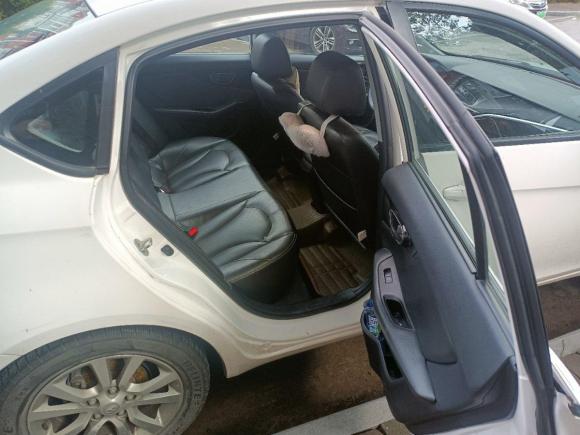 [上海·鄂A] 二手东南V5菱致2015款 plus 1.5L CVT智尊型