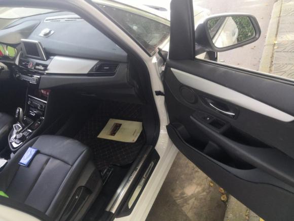 [无锡·苏B] 二手宝马宝马2系多功能旅行车2018款 220i 领先型