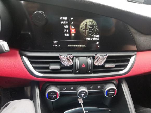 [武汉·鄂A] 二手阿尔法罗密欧Giulia2017款 2.0T 200HP 精英版