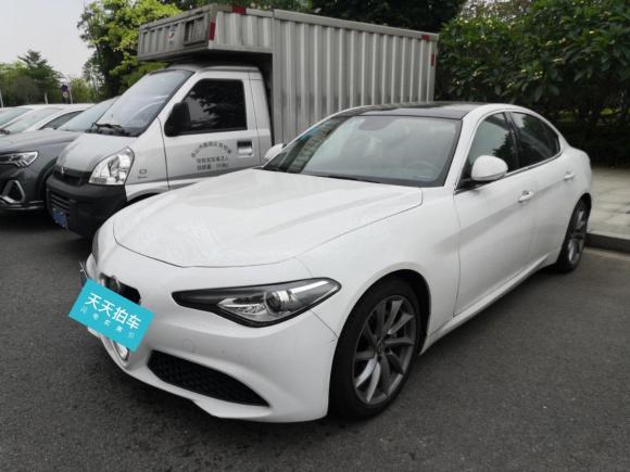 [佛山·赣A] 二手阿尔法罗密欧Giulia2017款 2.0T 200HP 豪华版