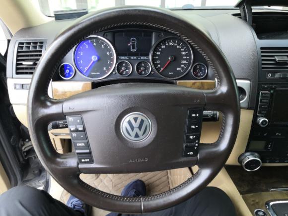 [青岛·鲁B] 二手大众途锐2010款 3.6 限量顶配版