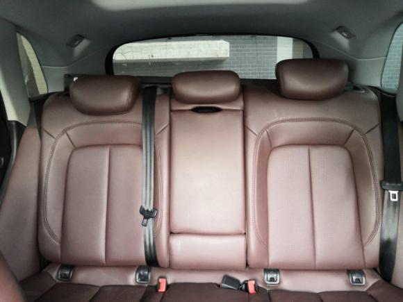 [济南·鲁A] 二手奥迪奥迪Q5L2020款 40 TFSI 荣享进取型