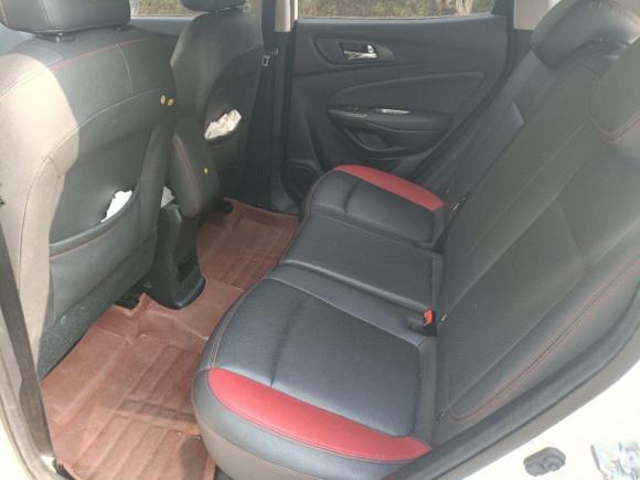 [义乌·鄂J] 二手长安长安CS152016款 1.5L 自动时尚版