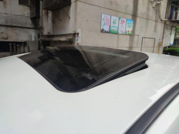 [广州·粤A] 二手荣威荣威3502012款 1.5L 自动智享超值版