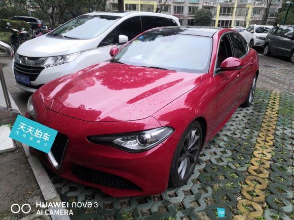 [上海·沪B] 二手阿尔法罗密欧Giulia2017款 2.0T 200HP 豪华版