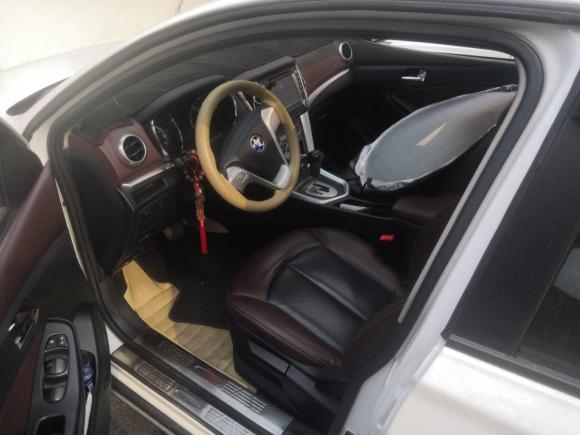 [佛山·粤X] 二手启辰启辰T70X2015款 2.0L CVT睿趣运动版