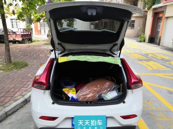 [佛山·粤E] 二手沃尔沃沃尔沃V402015款 1.6T 智雅版