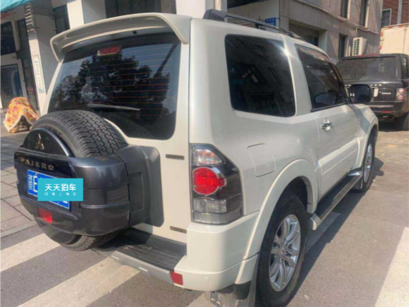 [义乌·赣E] 二手三菱帕杰罗2018年产3.8L三门5座平行进口