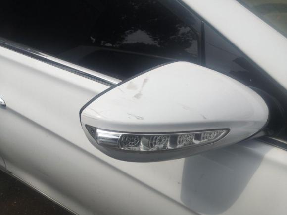 [湖州·浙E] 二手现代索纳塔2011款 2.0L 自动豪华版