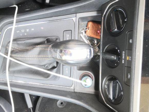 [深圳·粤M] 二手大众朗境2016款 230TSI DSG舒适版