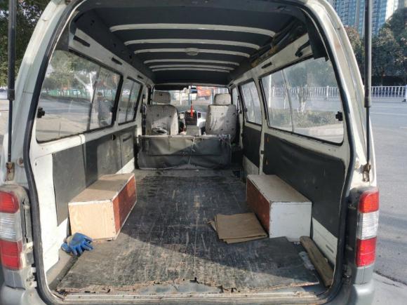 [武汉·鄂A] 二手金旅金旅海狮2010款 2.2L标准轴高级版491Q-M