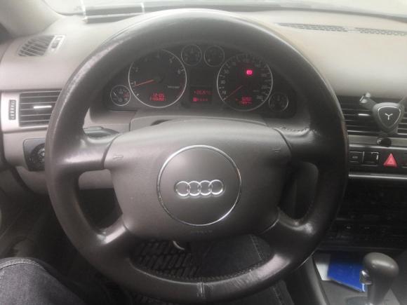 [佛山·粤A] 二手奥迪奥迪A62004款 1.8T 自动基本型