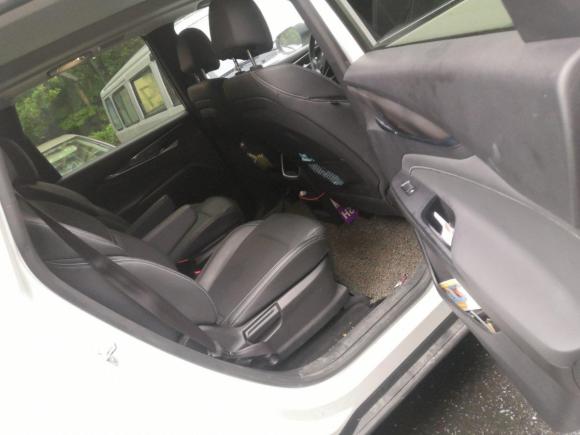 [杭州·闽E] 二手上汽大通上汽大通G502019款 1.5T 自动豪华版 国V