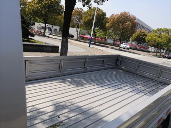 [苏州·皖M] 二手长安跨越跨越王X12018款 1.5L中配型单排后双轮加长货箱DK15C