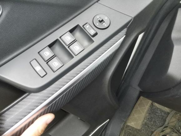 [上海·鄂E] 二手驭胜驭胜S3302016款 1.5L GTDi 自动两驱尊贵版