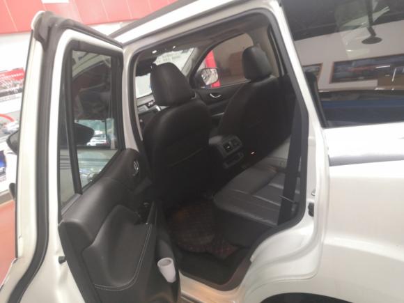 [深圳·粤B] 二手日产途达2018款 2.5L 自动四驱旗舰版