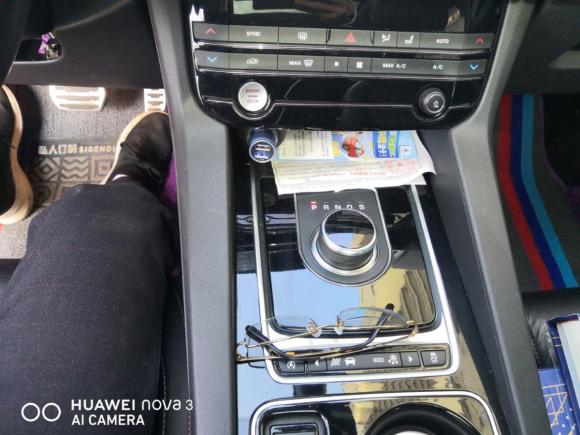 [青岛·鲁B] 二手捷豹捷豹F-PACE2016款 2.0T 两驱都市尊享版