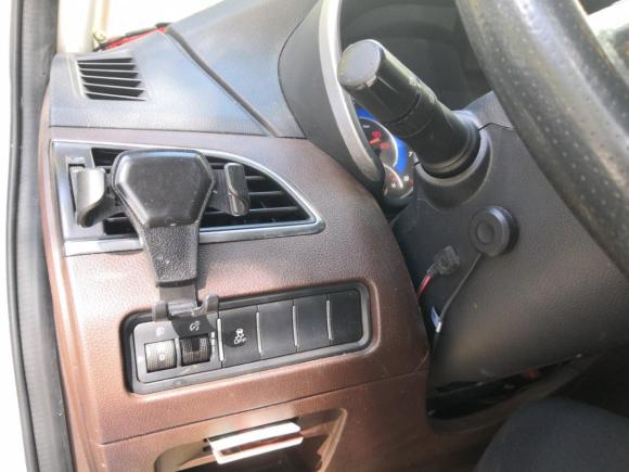 [深圳·粤B] 二手海马海马V70             2016款 2.0L 手动适·畅型 6座