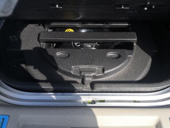 [上海·沪C] 二手凯迪拉克凯迪拉克SRX2010款 3.0L 豪华版