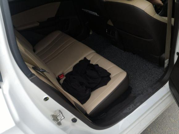 [济南·鲁A] 二手宝骏宝骏310W2017款 1.5L 手动时尚型 国V