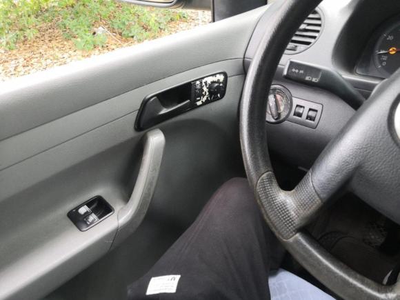 [上海·苏E] 二手大众开迪2005款 1.6L 功能型5座