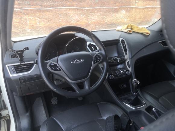 [佛山·粤Y] 二手奇瑞艾瑞泽72015款 1.5T 手动致享版