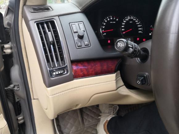 [深圳·粤B] 二手凯迪拉克SLS赛威2010款 3.0L 精英型