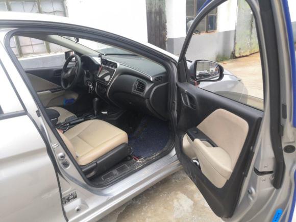 [无锡·苏B] 二手本田锋范2017款 1.5L CVT舒适版