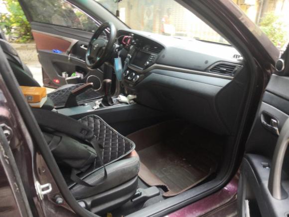 [广州·粤A] 二手海马海马M62017款 1.6L 手动运动智能型