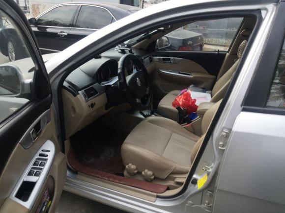 [深圳·粤B] 二手别克凯越2013款 1.5L 自动经典型