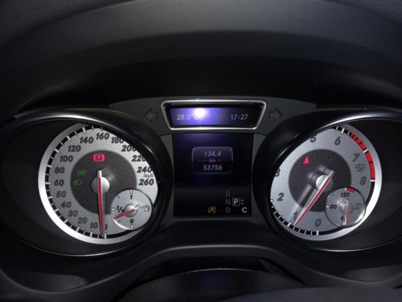 [芜湖·皖B] 二手奔驰奔驰GLA2016款 GLA 200 时尚型