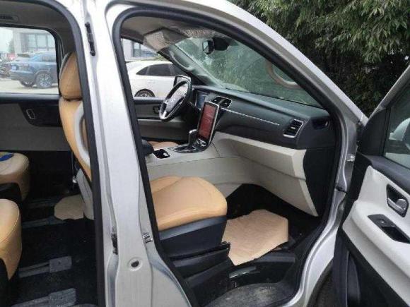 [成都·川A] 二手华颂华颂72017年出厂 2.0T自动