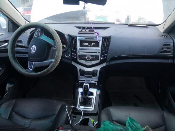 [济南·鲁A] 二手比亚迪比亚迪e52016款 300 豪华型