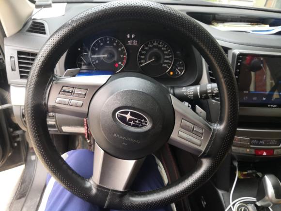 [青岛·鲁B] 二手斯巴鲁力狮2010款 2.0i豪华旅行版