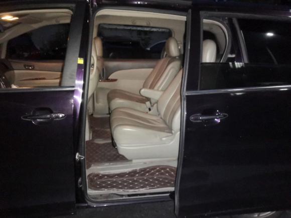 [上海·沪B] 二手比亚迪比亚迪M62015款 2.4L 自动尊贵版