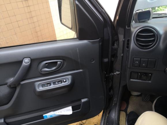 [佛山·粤Y] 二手铃木吉姆尼2010款 1.3 MT时尚限量版