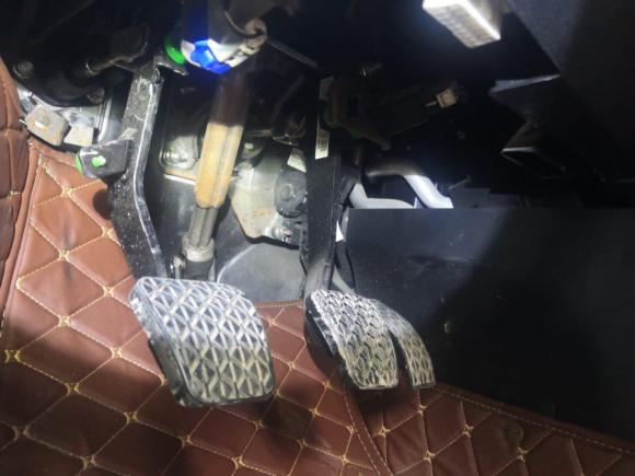 [成都·川A] 二手奔腾奔腾B302017款 1.6L 手动豪华型