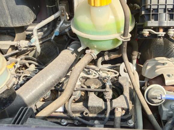 [济南·陕A] 二手东风御风2016年产 2.5T短轴 柴油 自动挡