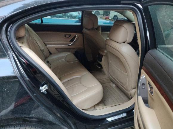 [武汉·鄂A] 二手荣威荣威9502012款 2.0L 典雅版